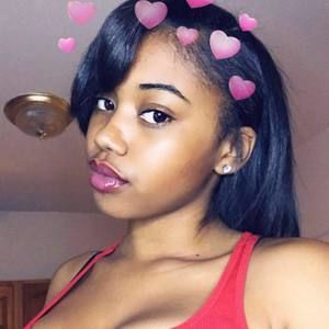 Meet your Posher, Karri